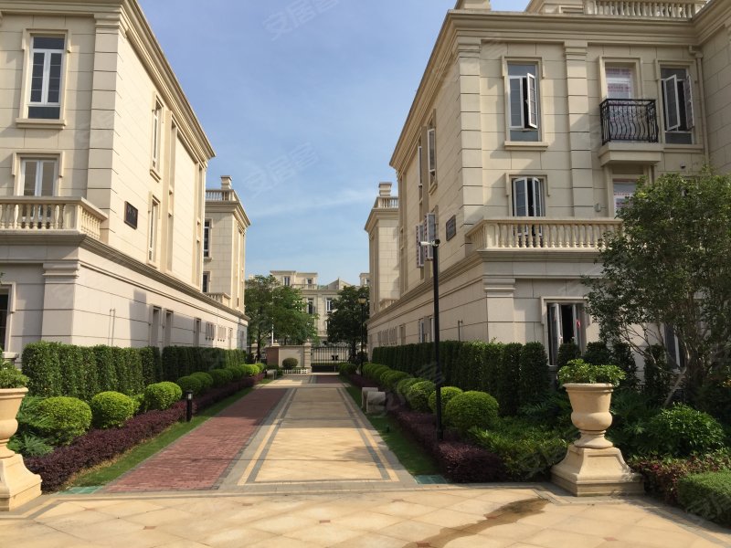 特房银溪墅府温莎墅