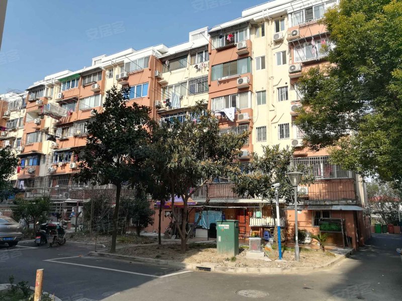 芳华路411弄小区 