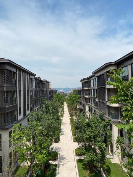 龙湖舜山府(三期叠拼)