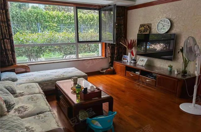 金色国际公寓4室2厅92.3㎡960万二手房图片