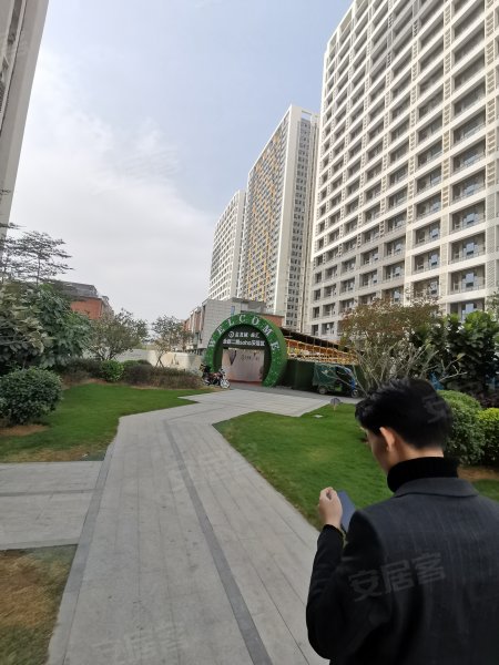 绿地璀璨天城(商住楼),季华六路-佛山绿地璀璨天城(商住楼)二手房