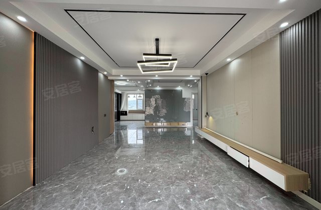 东方明珠(费县)3室2厅135㎡119万二手房图片