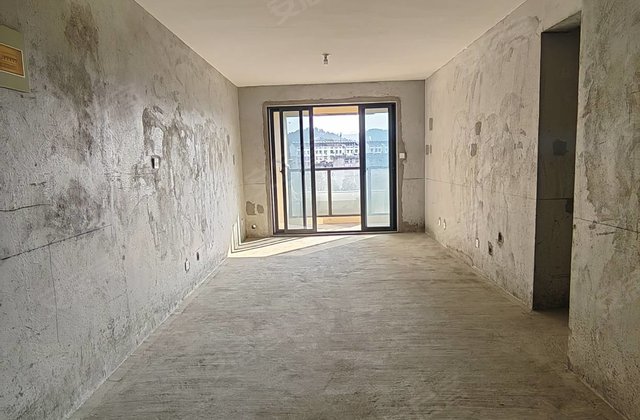 育林学府4室2厅116㎡98万二手房图片