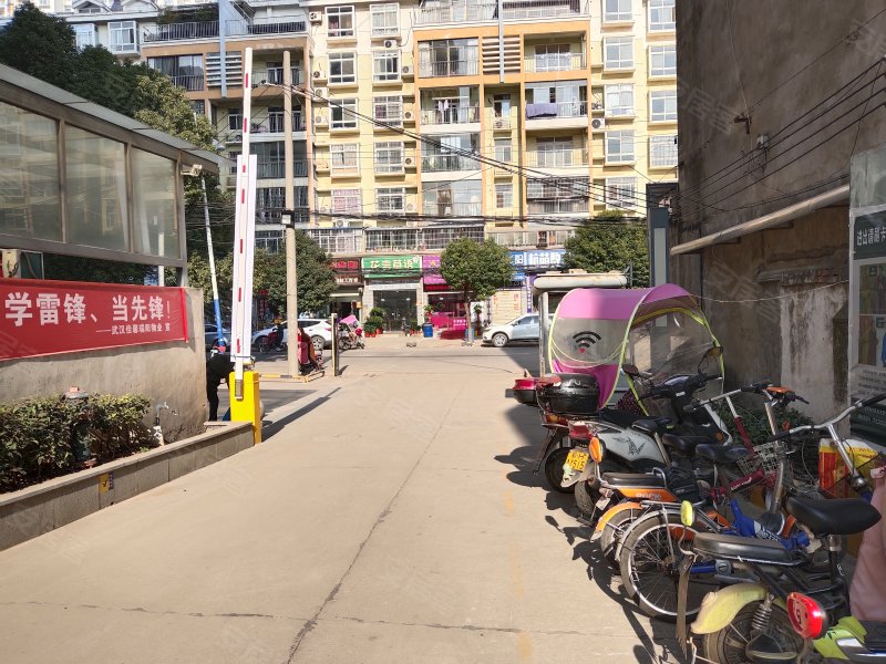 新港佳阳摩尔城