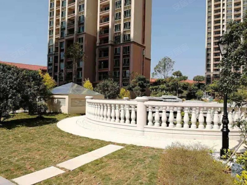 雄盛王府广场(商住楼)