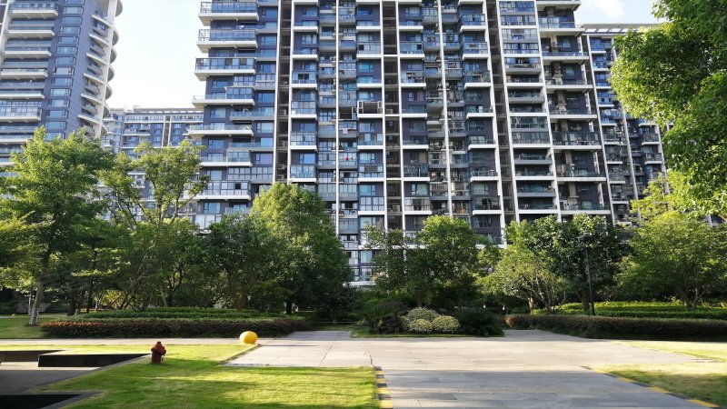 朗郡庭园(公寓住宅)