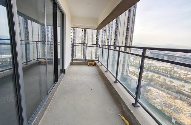 中国中铁世纪山水4室2厅130㎡54.8万二手房图片