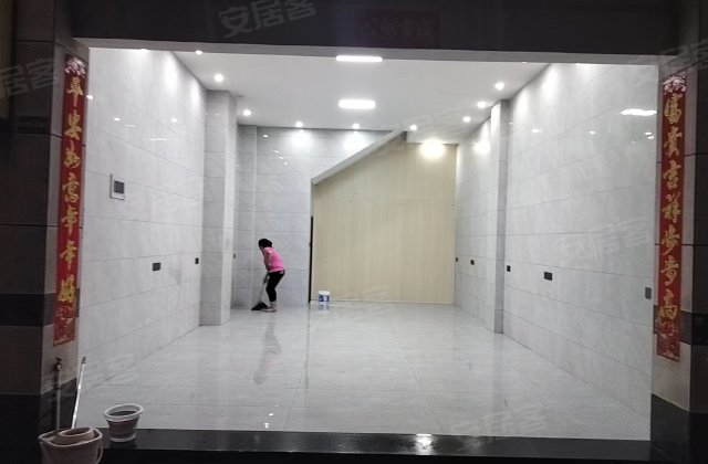 天博南湖1号(商住楼)4室4厅222.11㎡268万二手房图片