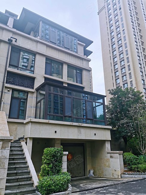 绿地国际城(别墅)5室3厅3卫