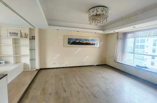 玫瑰湾4室2厅158㎡108万二手房图片