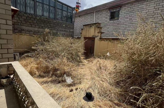 苹果园小区4室1厅135㎡138万二手房图片