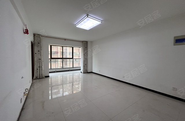 金都西苑3室2厅109㎡75万二手房图片