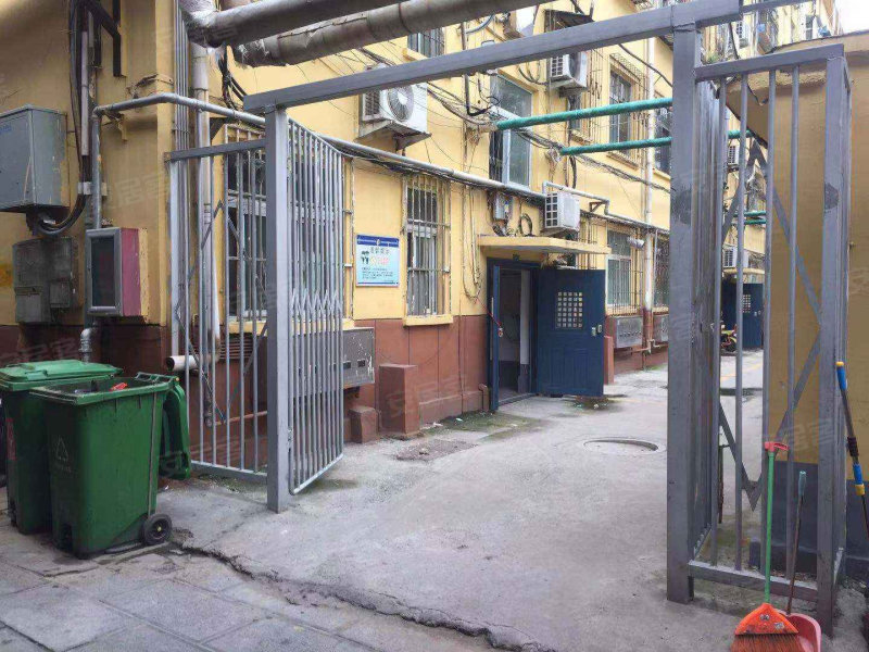 济宁琵琶山路后街有吗