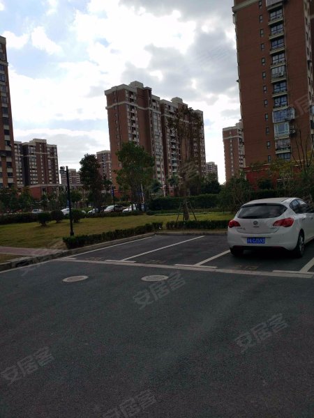 申城佳苑二期A块 