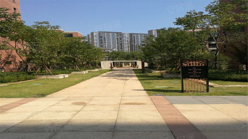 绿地国际博览城博伟