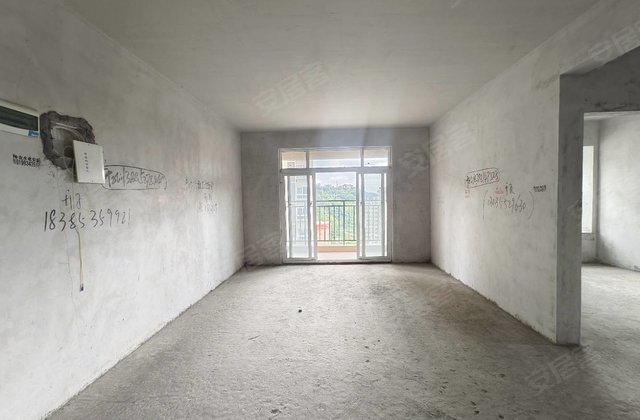 万豪城4室2厅124.8㎡38.8万二手房图片