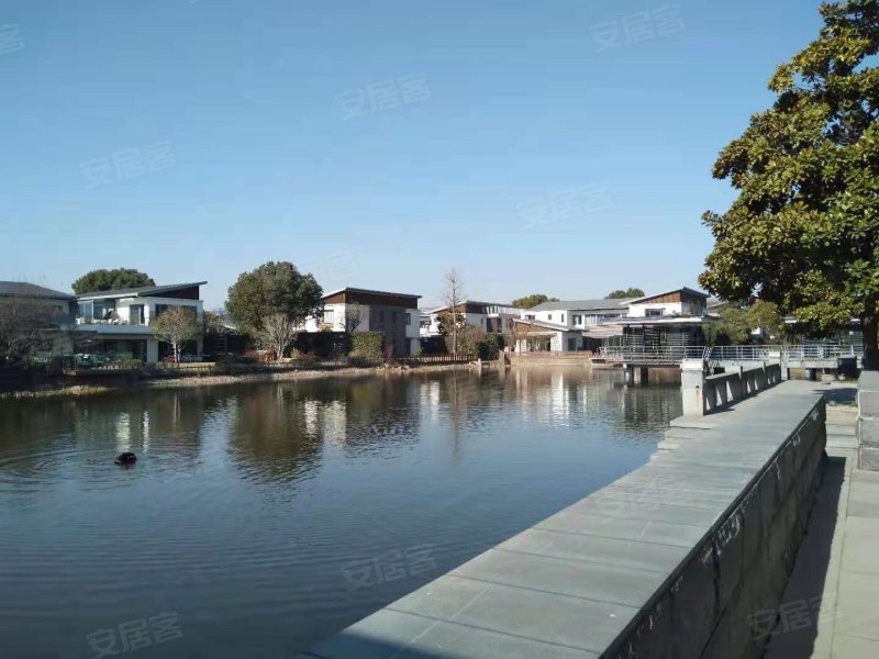 湖畔佳苑(别墅)