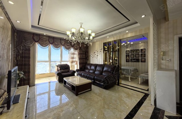 半岛帝城3室2厅138㎡52万二手房图片