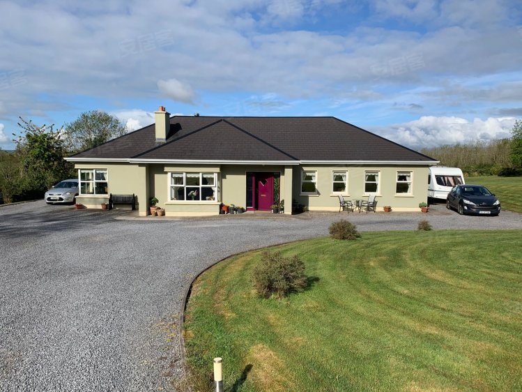 爱尔兰约¥222万美丽的 4 卧室平房与 1.2 英亩花园俯瞰拉夫博德格， 拉瓦格， 鲁斯基， 罗斯康姆， 爱尔兰二手房公寓图片
