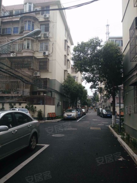 张江镇古桐住宅小区