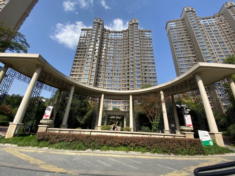 日月光伯爵天地鼎固君庭