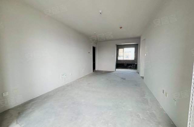 上城国际繁华里3室2厅126.54㎡52.9万二手房图片