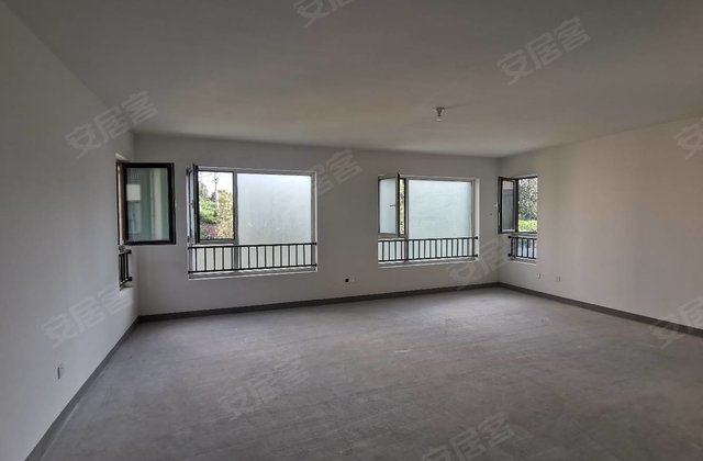 8㎡南北共5层2019年建造雪山金茂逸墅历城建筑大学飞跃大道南北满二年