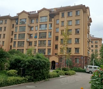 东发现代城山水园