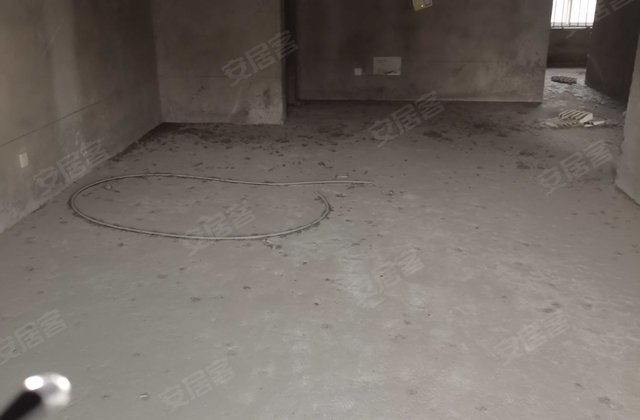 加州阳光3室1厅129㎡17万二手房图片