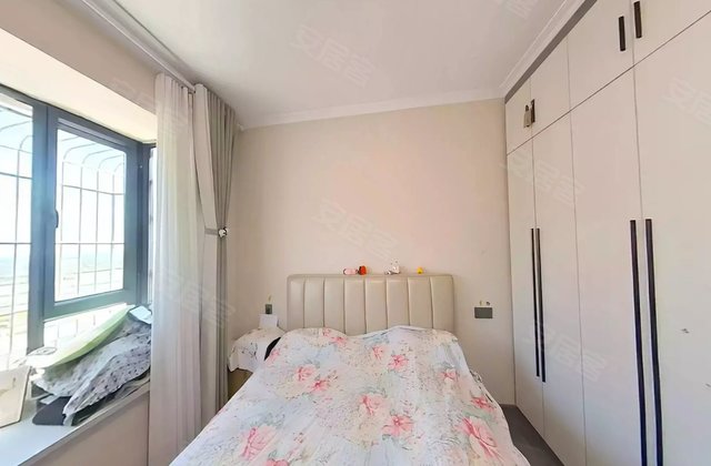 文化苑一期3室2厅135㎡72.8万二手房图片