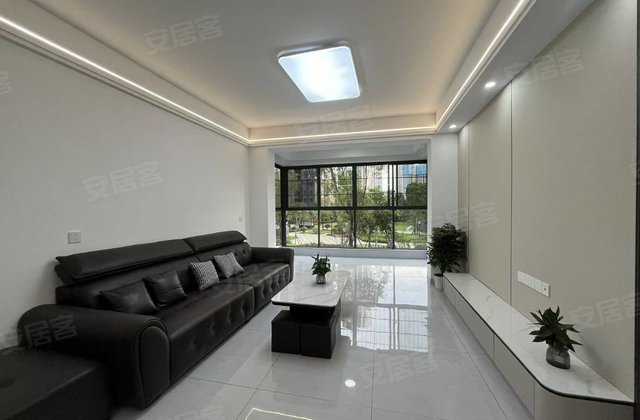 恒大悦澜湾3室2厅121.61㎡66万二手房图片