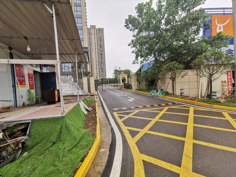 杨春湖景苑二期