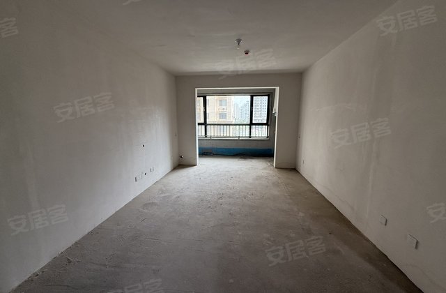 信华城4室2厅140㎡76.8万二手房图片