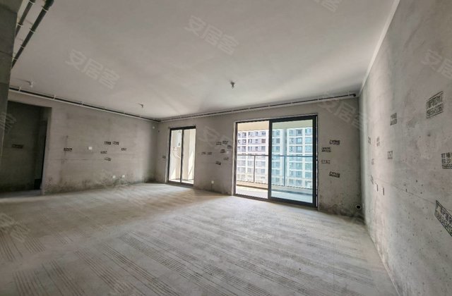 珺悦府4室2厅127㎡76.8万二手房图片