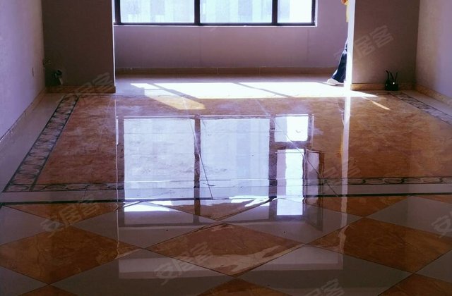 碧桂园天誉4室2厅160㎡125万二手房图片