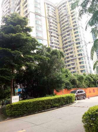 满五唯一 南北通透 看房方便 可公积金 不限购不限贷, 翠馨华庭二手房