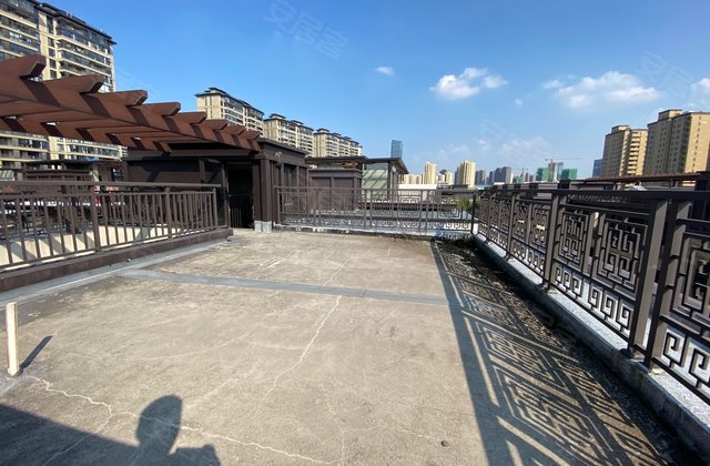 祥生群贤府(别墅)6室2厅213㎡1500万二手房图片