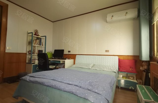 中央花园4室2厅114㎡33万二手房图片