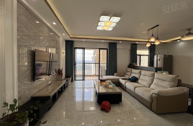 恒生壹号广场3室2厅133㎡63.8万二手房图片