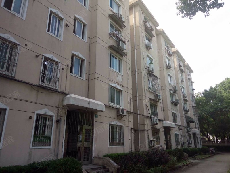 新闵路442弄小区 