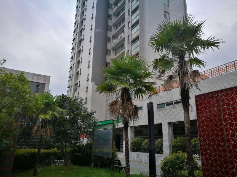 四季名门城市公寓