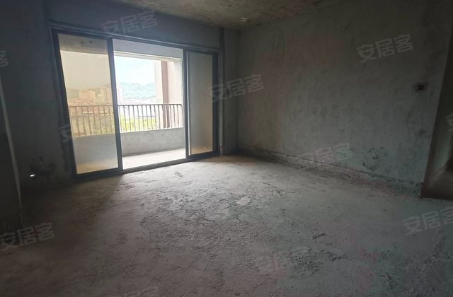 富临国际4室2厅123㎡99万二手房图片