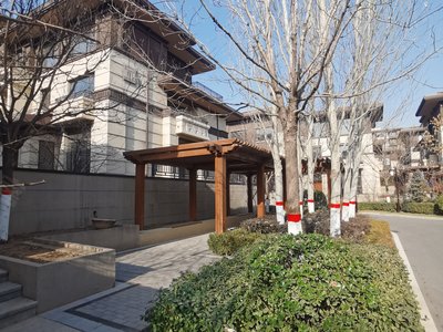 牛驼温泉孔雀城别墅