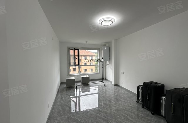 翡翠城(F区)2室2厅80㎡49.8万二手房图片