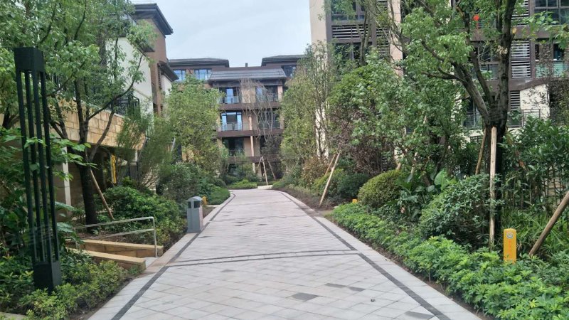 首地江山赋悦江澜