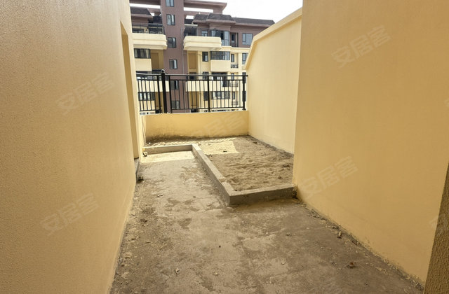 坚实新天地3室2厅115㎡35万二手房图片