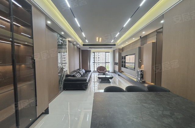 仁和公园国际4室2厅126㎡82万二手房图片