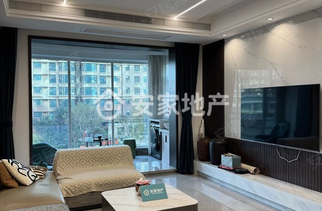 滨湖一号3室2厅135㎡108万二手房图片