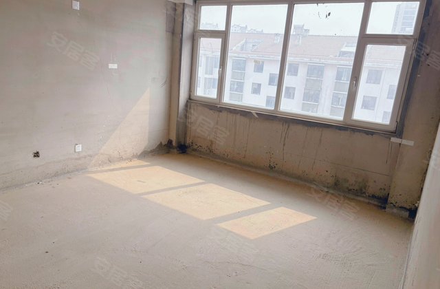 德尚世家3室2厅137㎡83万二手房图片