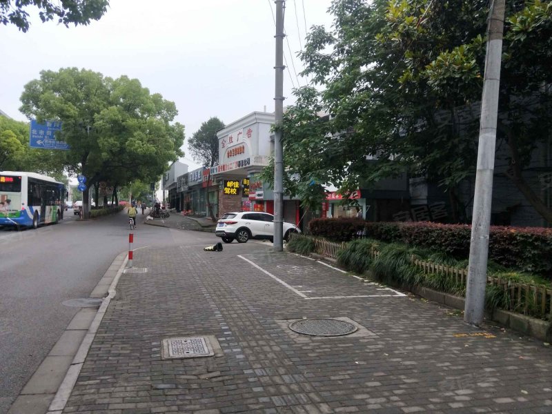 新德路379弄,381-385号小区 